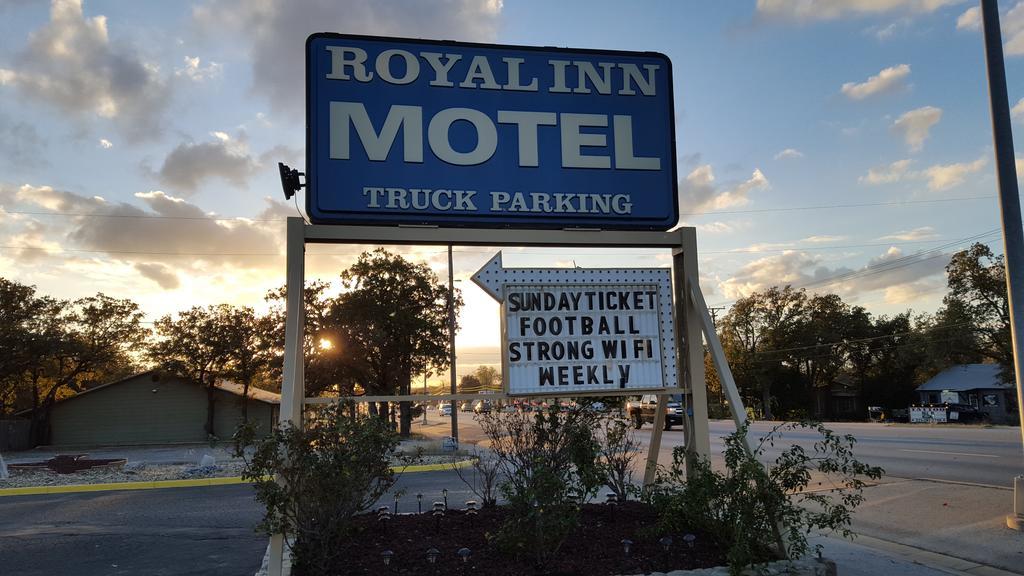 Royal Inn Early Luaran gambar