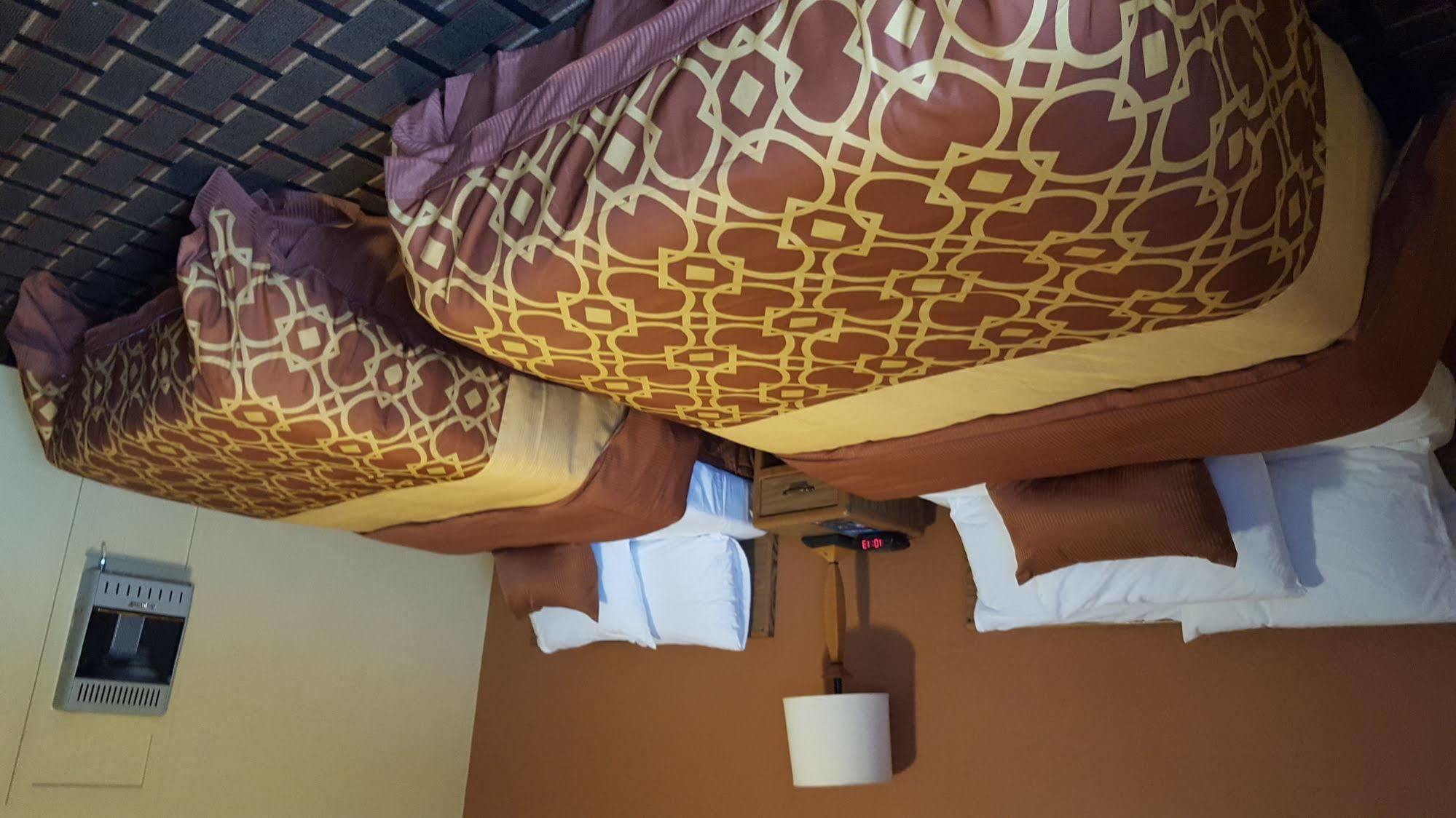 Royal Inn Early Luaran gambar